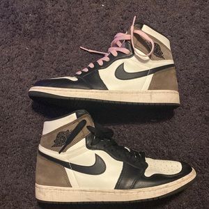 Jordan 1 Mochas